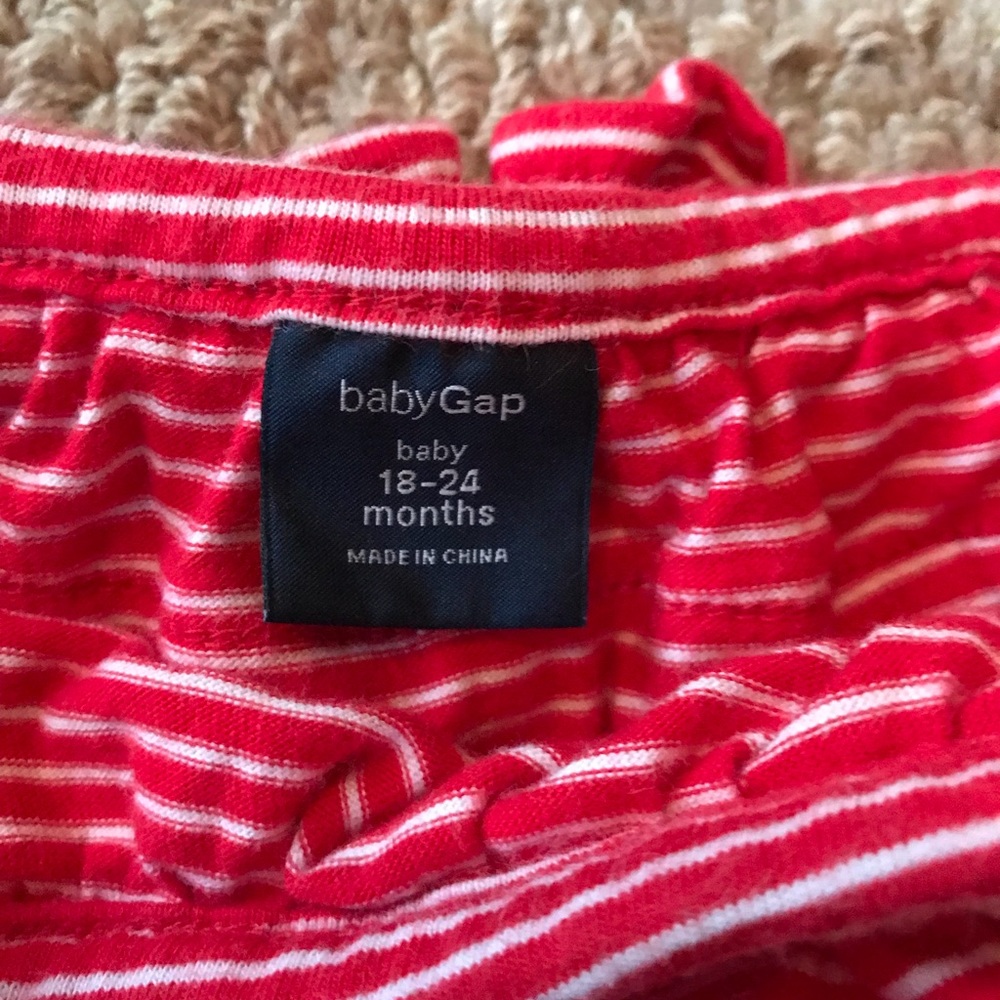Gap Ruffled Bloomers - Picture 2 of 3
